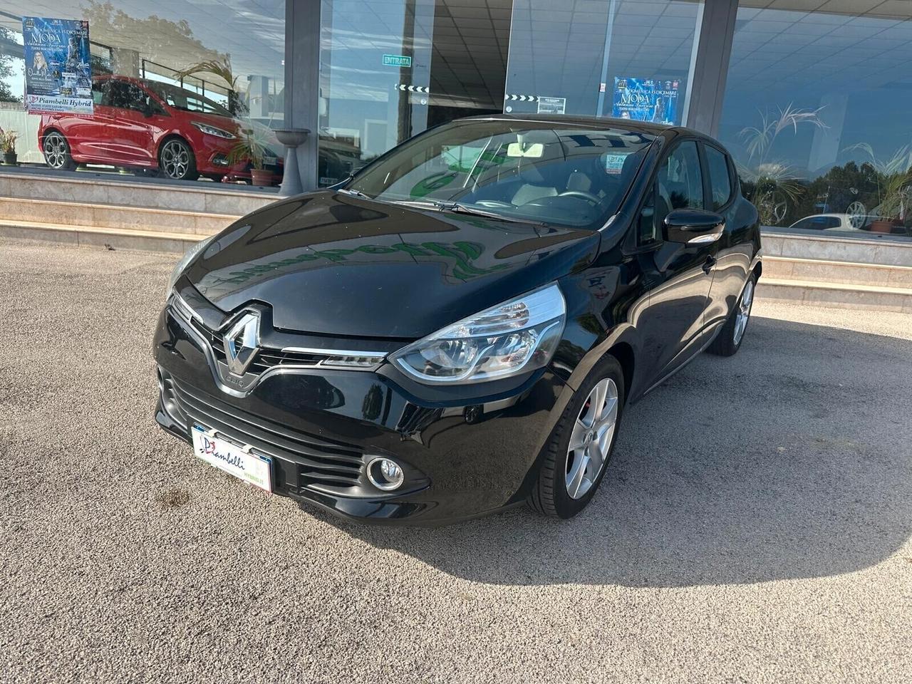 Renault Clio 1.2 75CV 5 porte Live NEOPATENTATI