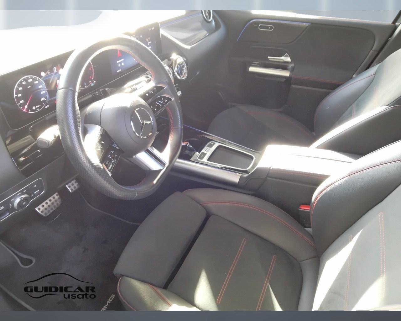 Mercedes-Benz Classe B - W247 2023 - B 180 AMG Line Advanced Plus auto