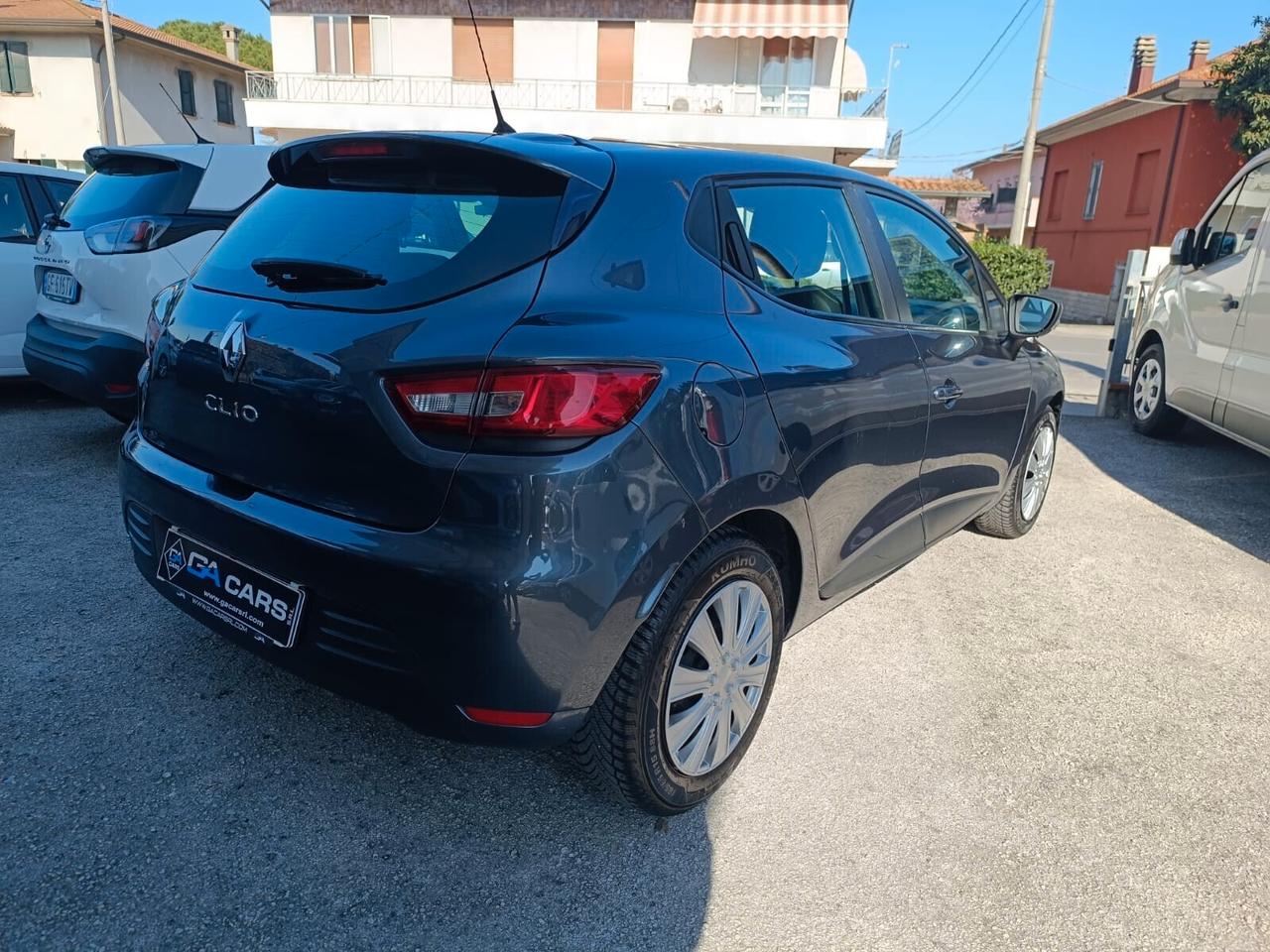 RENAULT CLIO LIFE EDITION 1.1 73 cv BENZINA