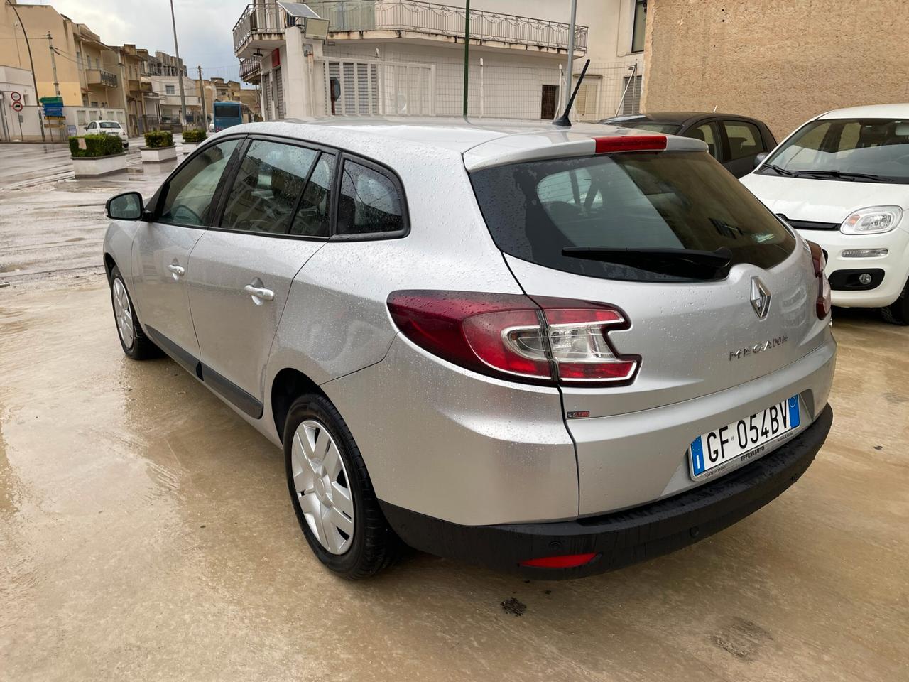 RENAULT MEGANE SPORTER 1.5 dCi - AFFARI FINE ANNO