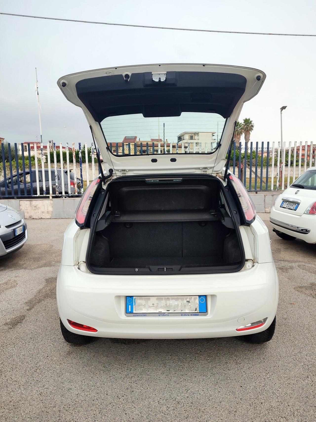 Fiat Punto 1.4 8V 5 porte Natural Power Lounge 77CV