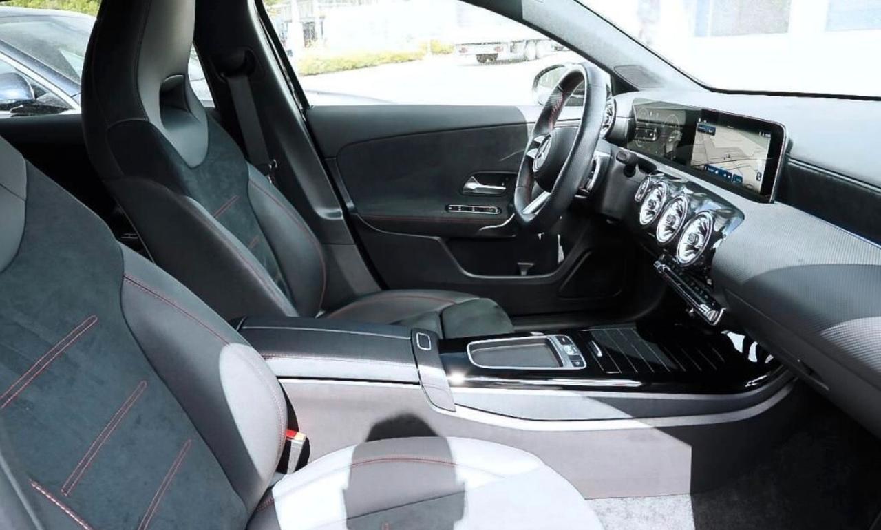 Mercedes-benz A 180d Automatic Premium AMG Line