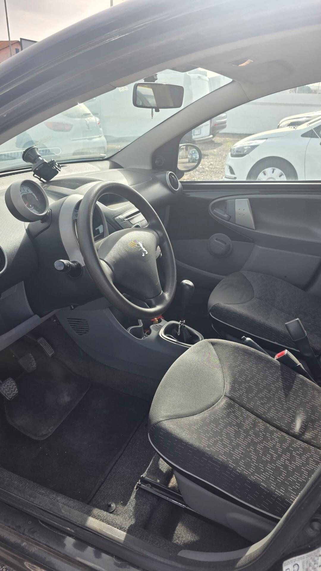Peugeot 107 1.0 68CV 5p. Urban Move