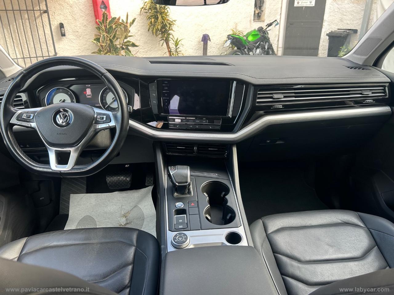VOLKSWAGEN Touareg 3.0 TDI Advanced