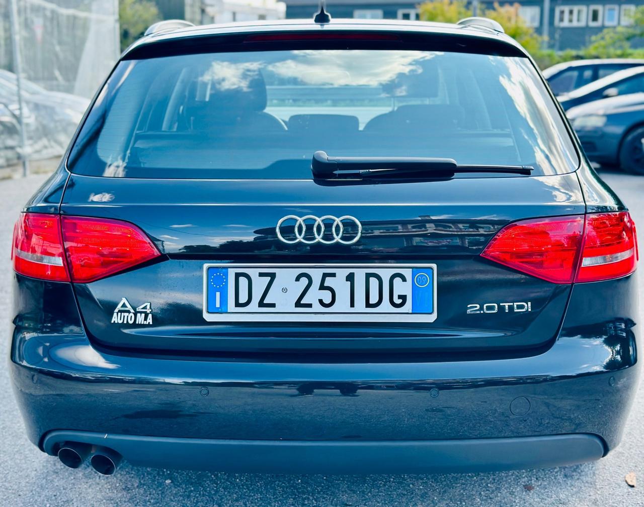 Audi A4 Avant 2009 2.0 TDI 143CV S LINE cambio AUTOMATICO