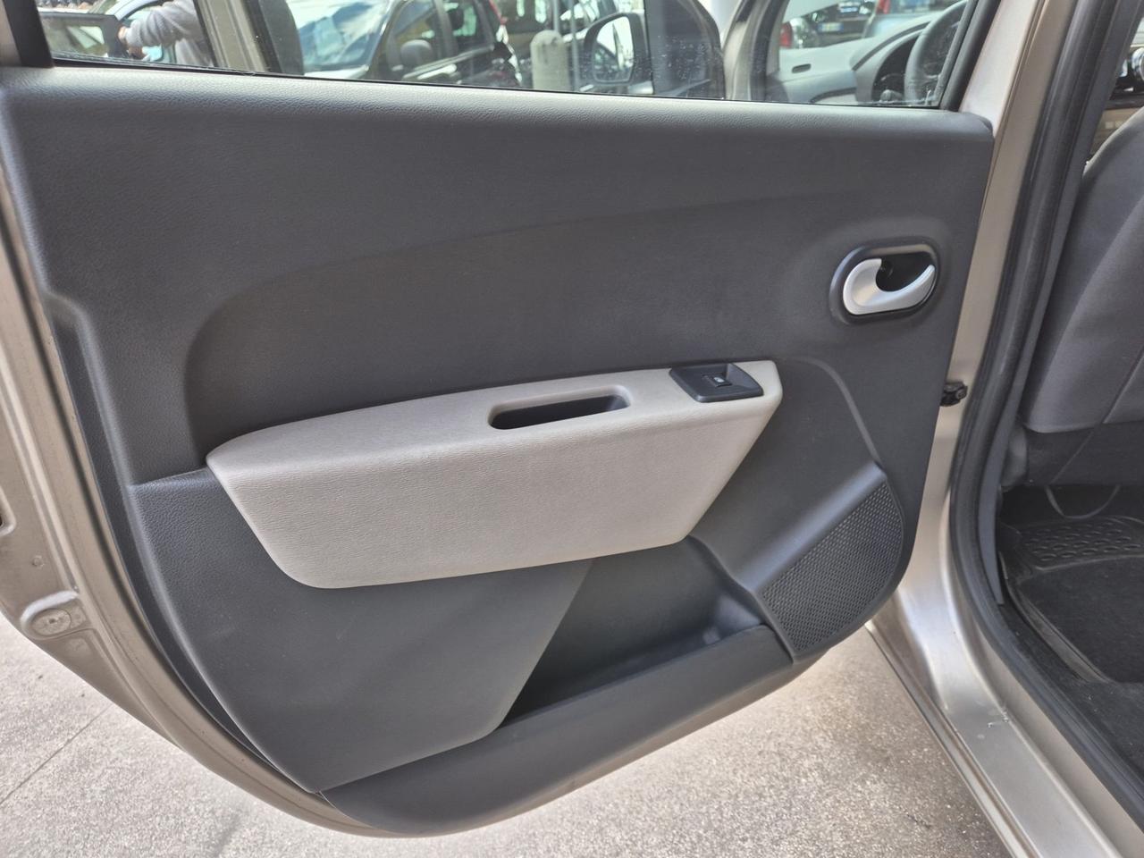 Dacia Lodgy 1.6 8V 85CV Metano 5 posti Lauréate
