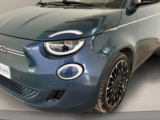 FIAT 500 Berlina 42 kWh La Prima 320 Km Autonomia