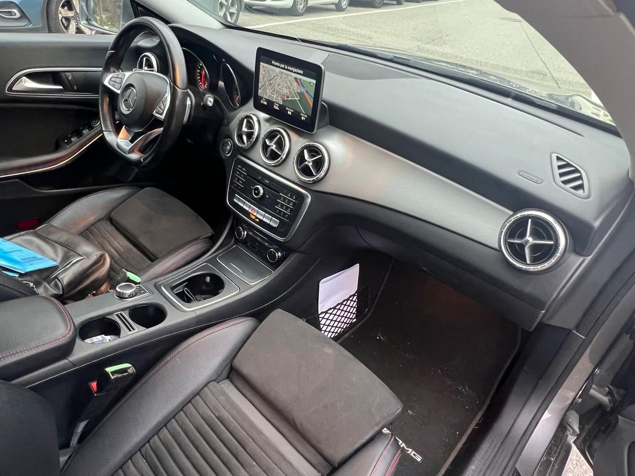 Mercedes-Benz CLA 200 Premium CLA 200 D #9329