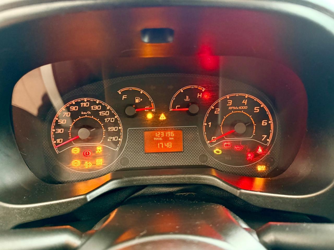 Fiat Fiorino Cargo 1.3 Mjt 80cv E6