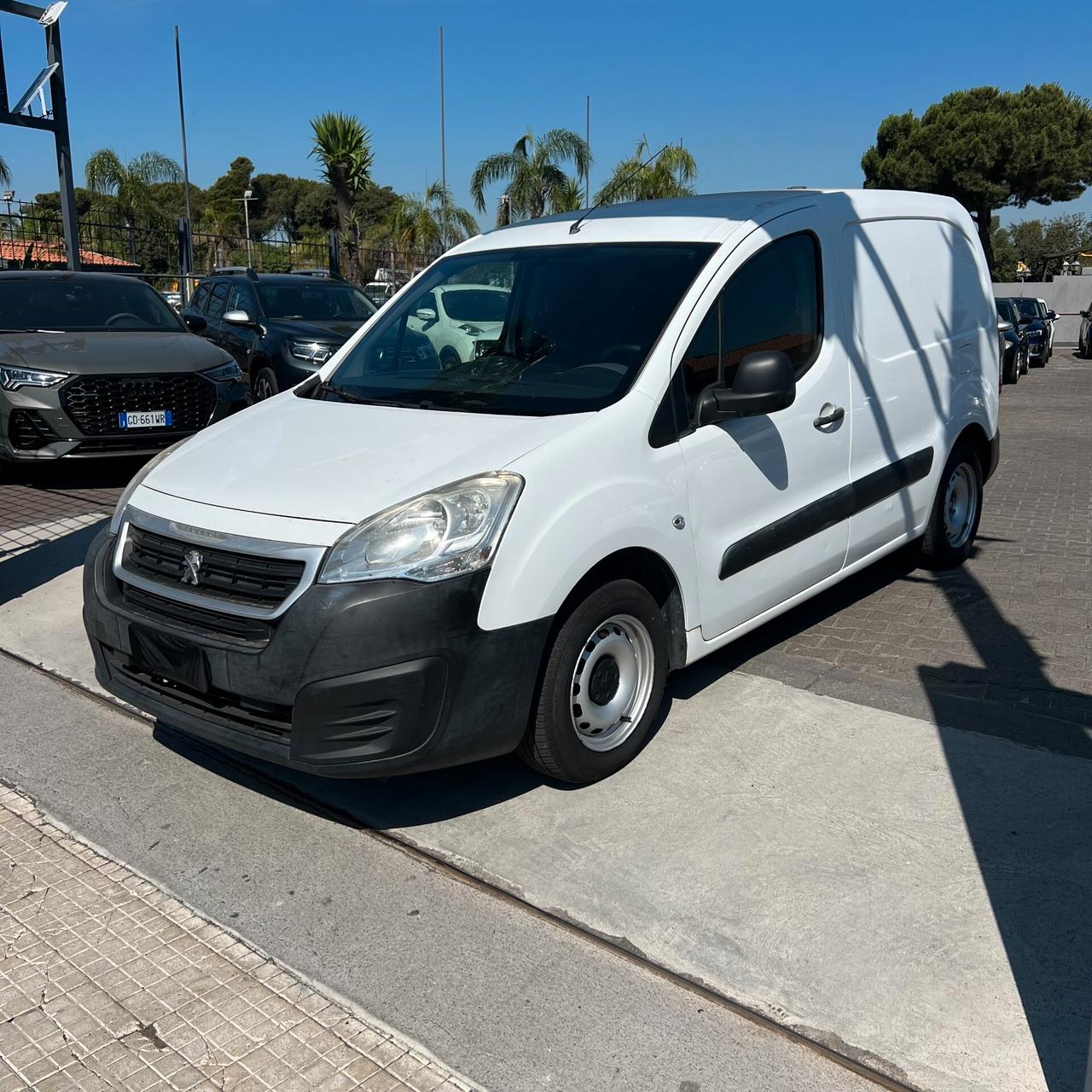 Peugeot Partner Tepee Mix BlueHDi 100 Active