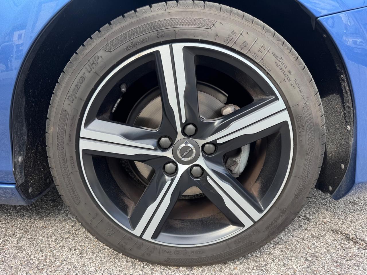 Volvo V40 D2 R-design Momentum