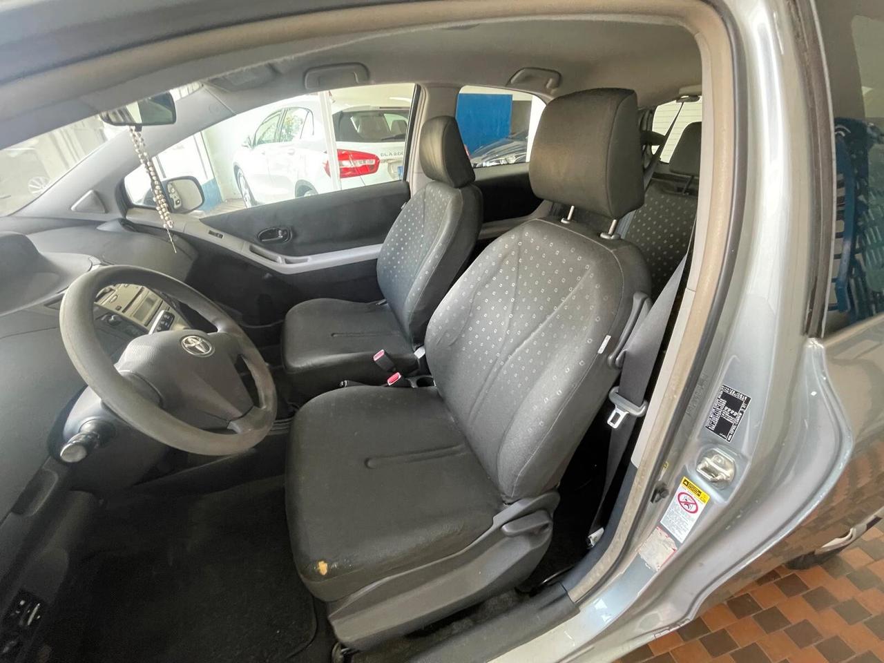 Toyota Yaris 1.0 3 porte