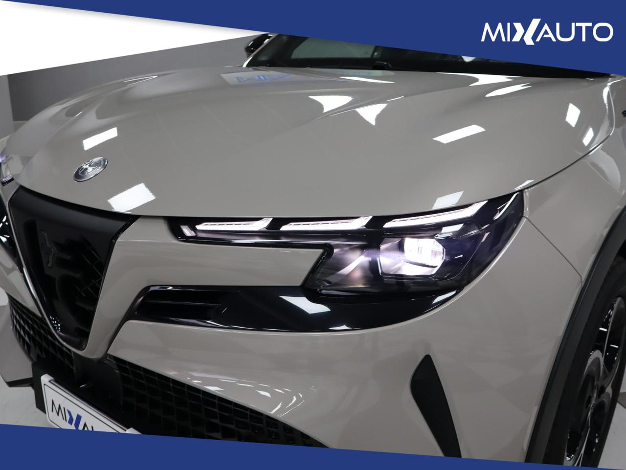 Alfa Romeo Junior 1.2 VGT Hybrid Speciale 145CV EDCT6