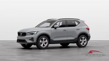 VOLVO XC40 B3 Mild hybrid Benzina Essential