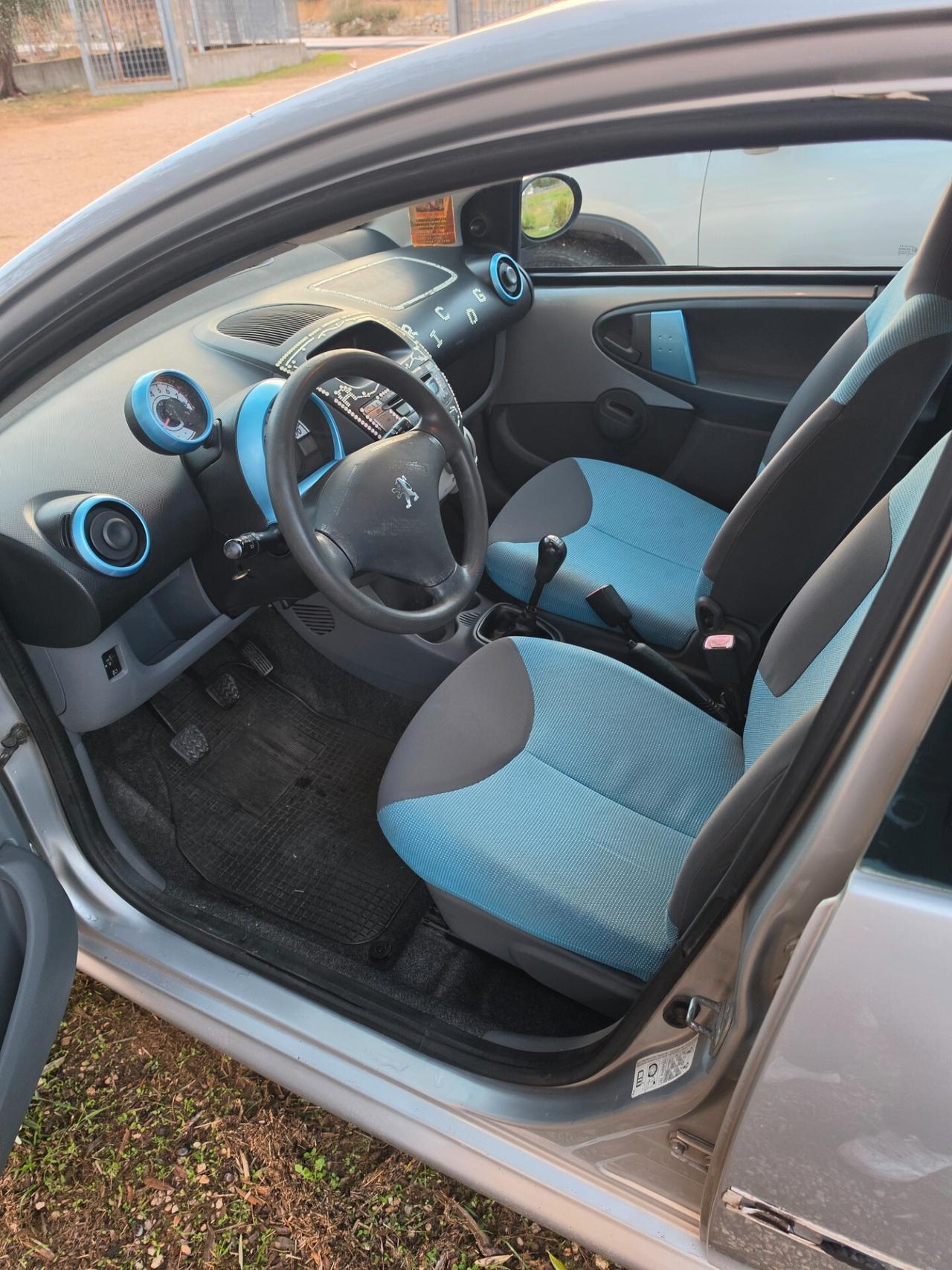 Peugeot 107 1.0 68CV 3p. Plaisir