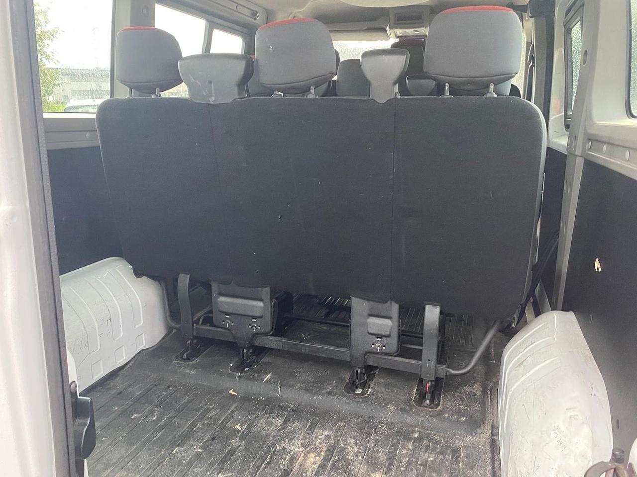 Renault Master T33 2.3 dCi/100 PM-TM Combi E5 9 posti con pedana laterale