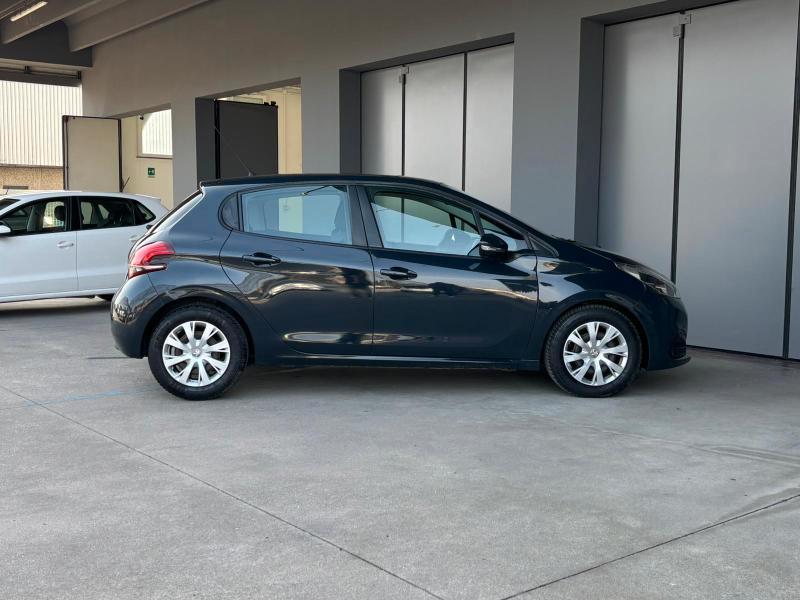 Peugeot 208 5 Porte 208 5p 1.6 bluehdi Style 75cv