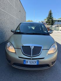 Lancia Ypsilon 1.2 Oro Bianco