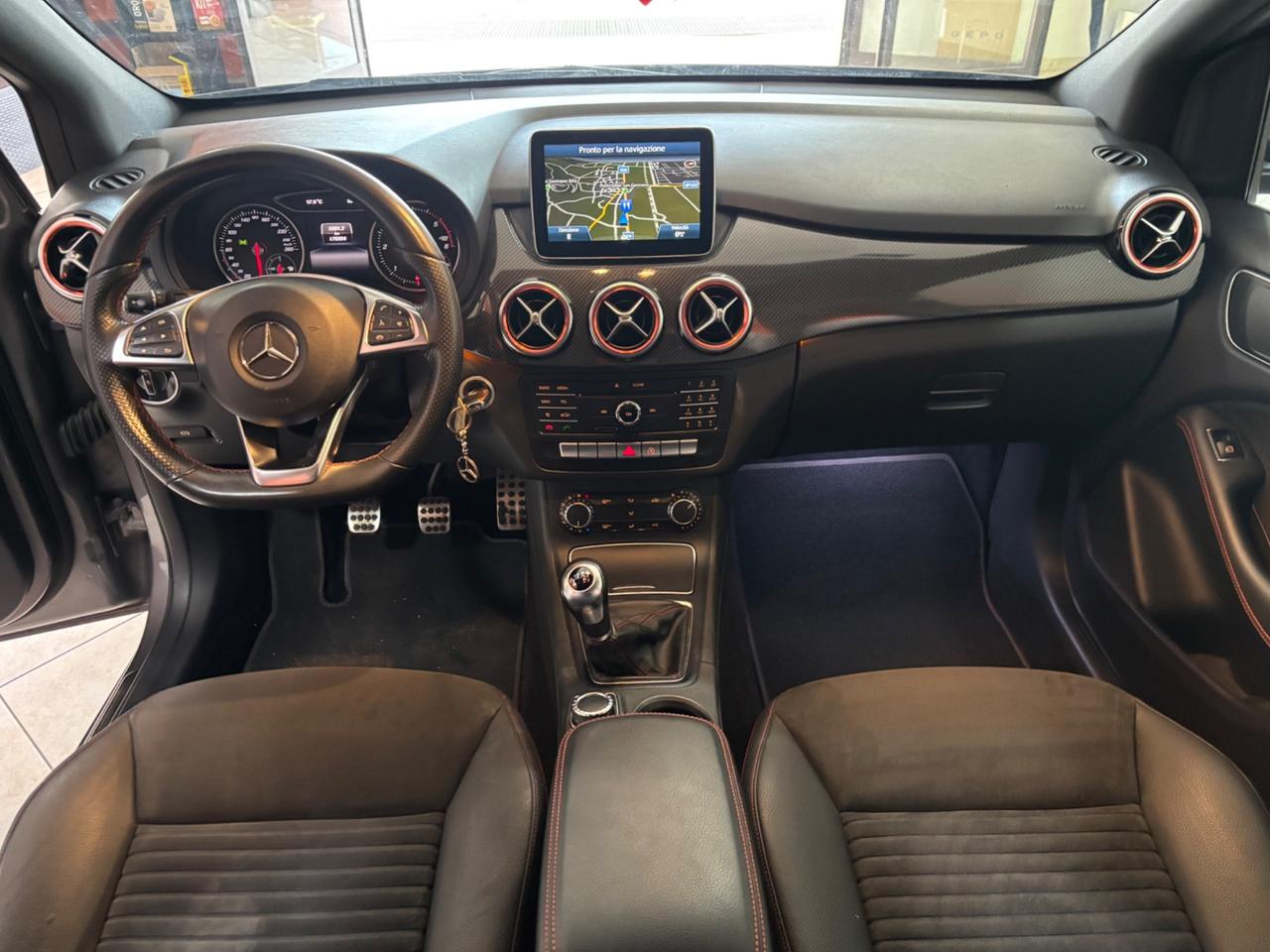 Mercedes-benz B 180 d Premium amg permute finanziamenti