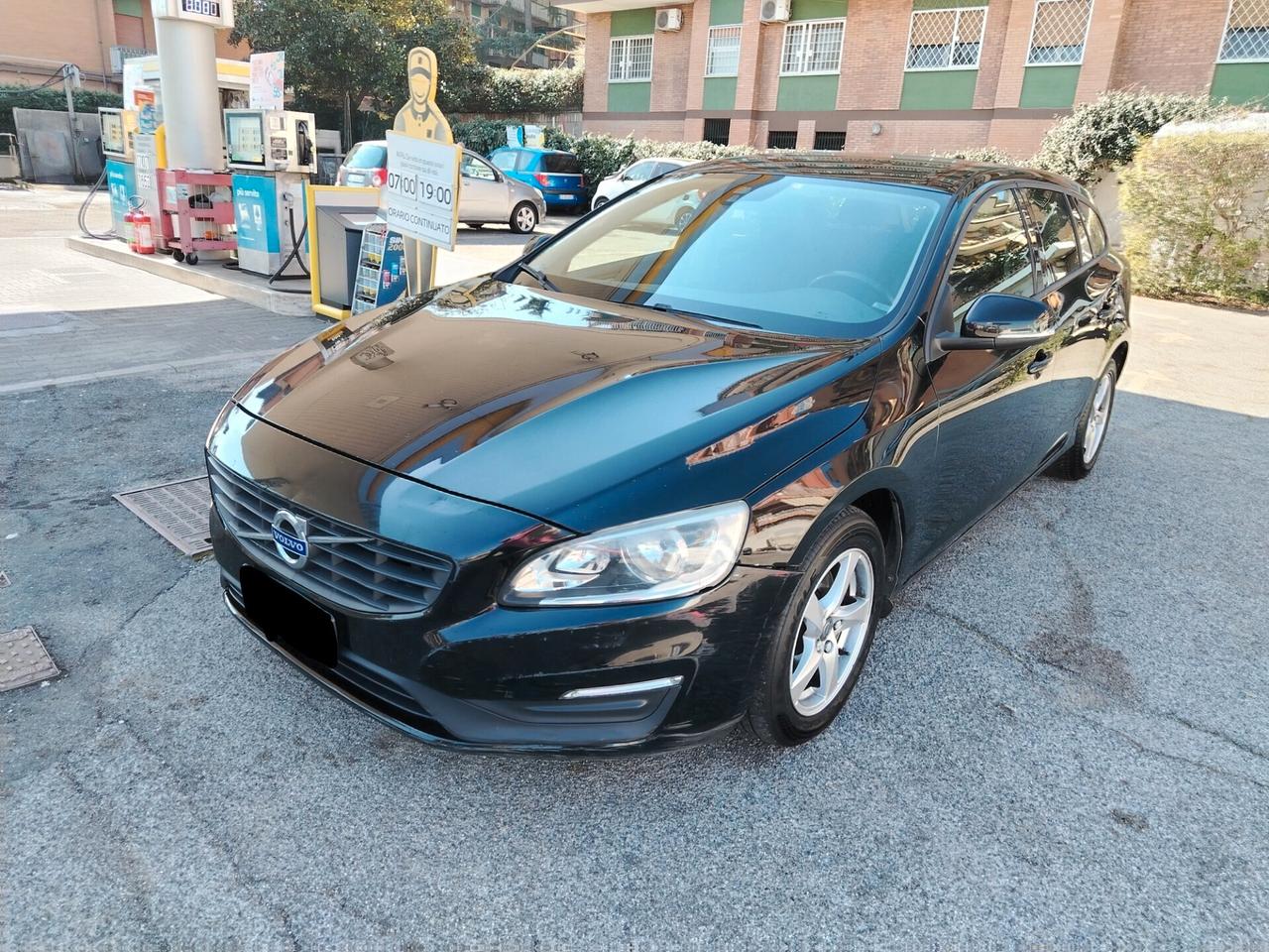 Volvo V60 D2 Geartronic Summum