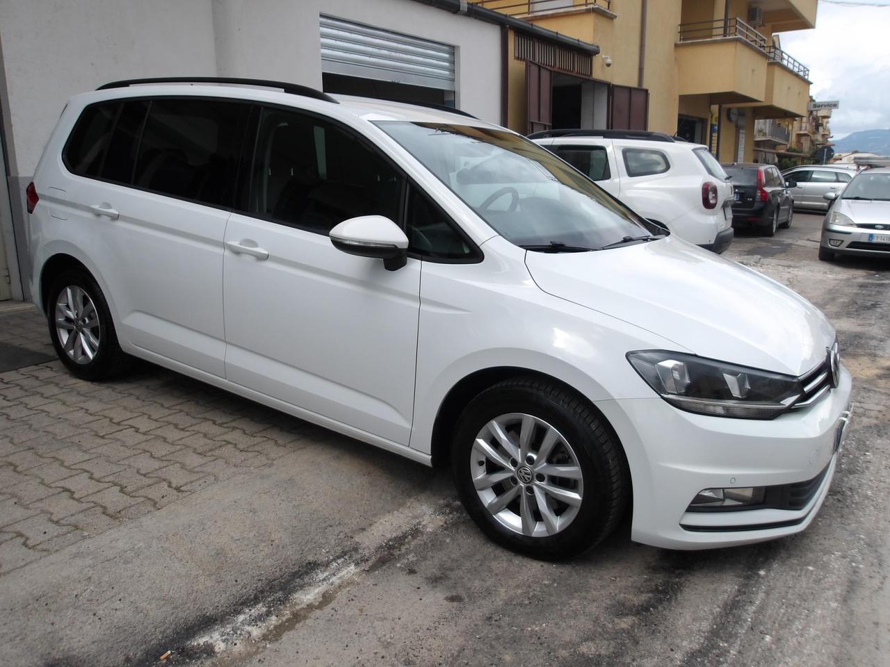 Volkswagen Touran 1.6 tdi Business
