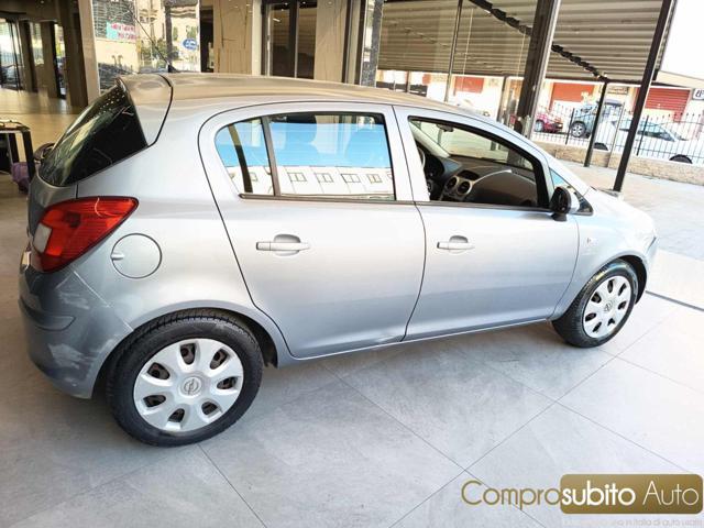 OPEL Corsa 1.2 5 porte Club