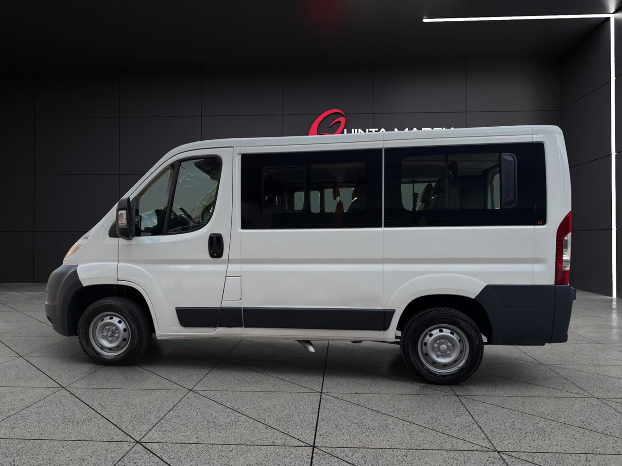Fiat Ducato 2.3 MJT 130CV Furgone Vetrato 9 Posti