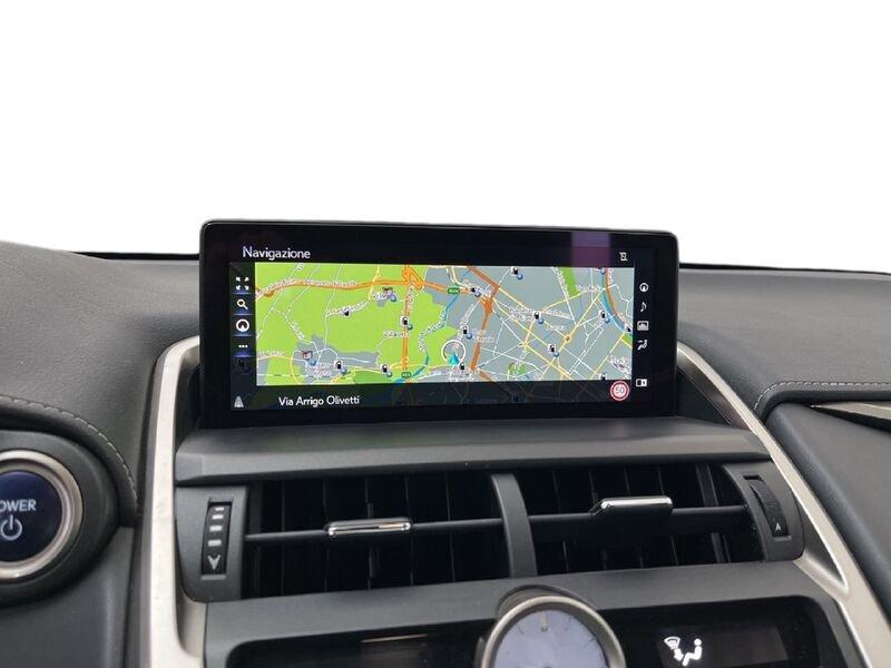 Lexus NX I 2018 300h 2.5 Premium 4wd cvt
