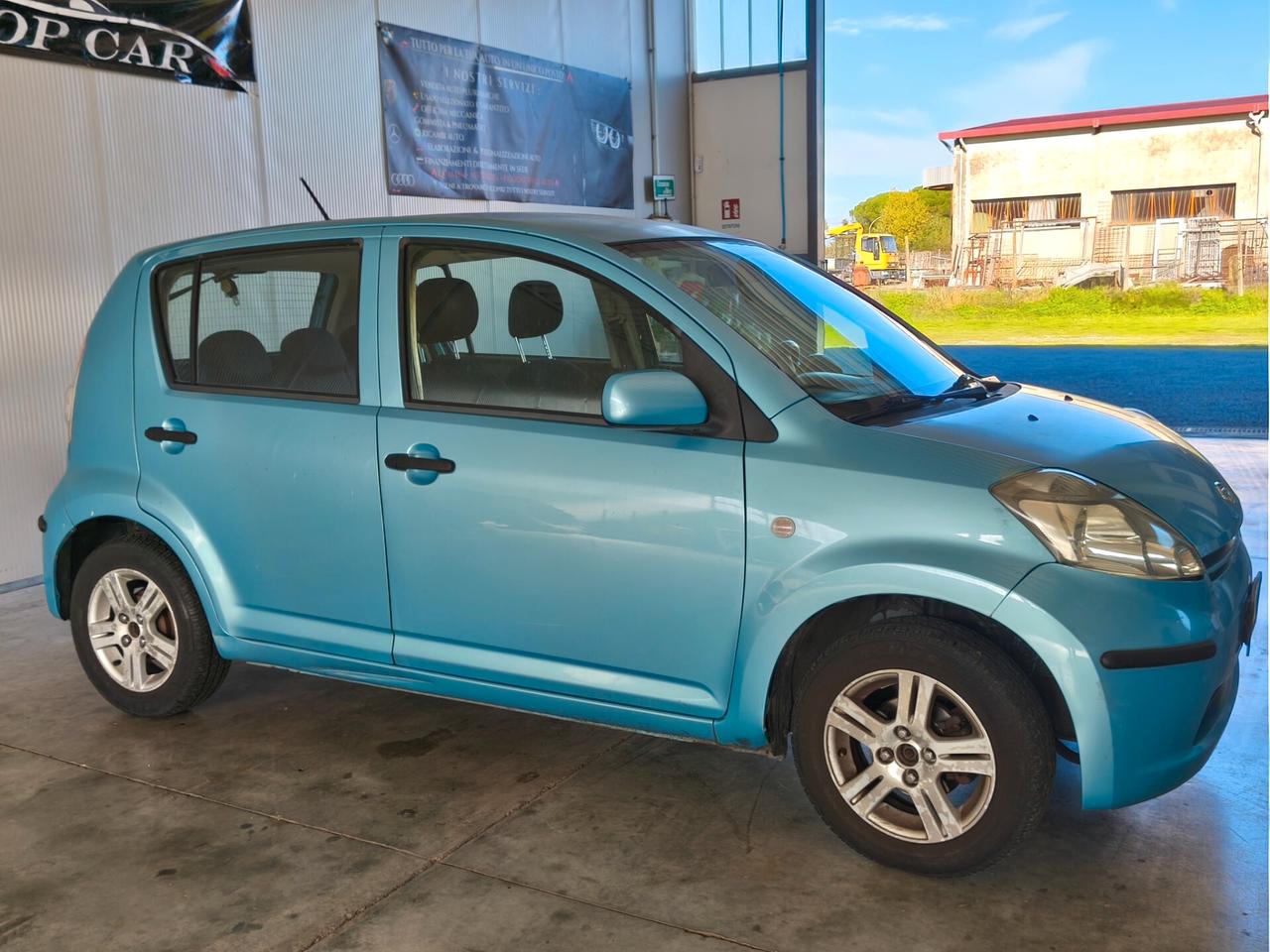 Daihatsu Sirion 1.0 12v
