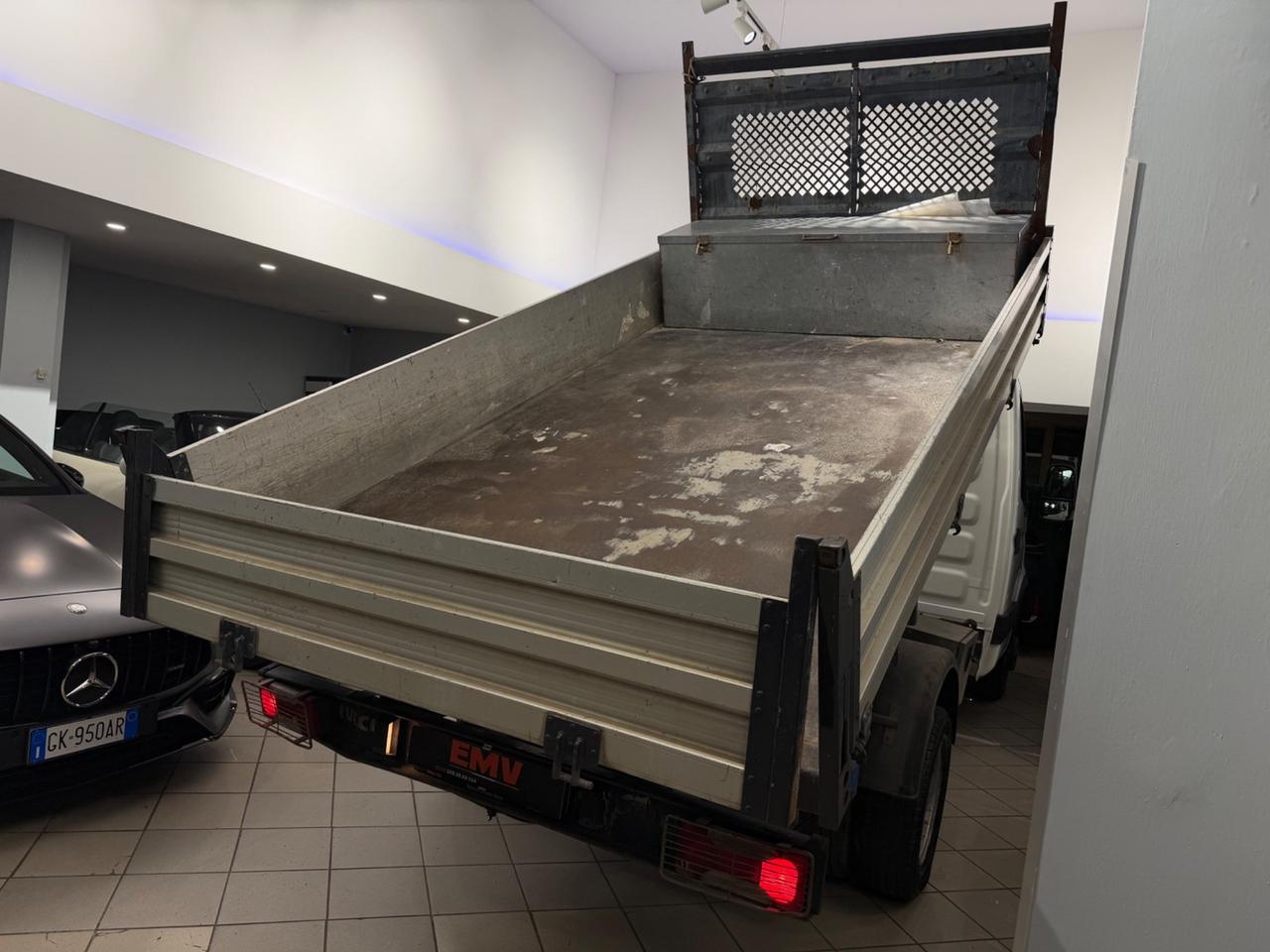 Prezzo più iva Iveco DAILY 146 cv RIBALTABILE TRILA