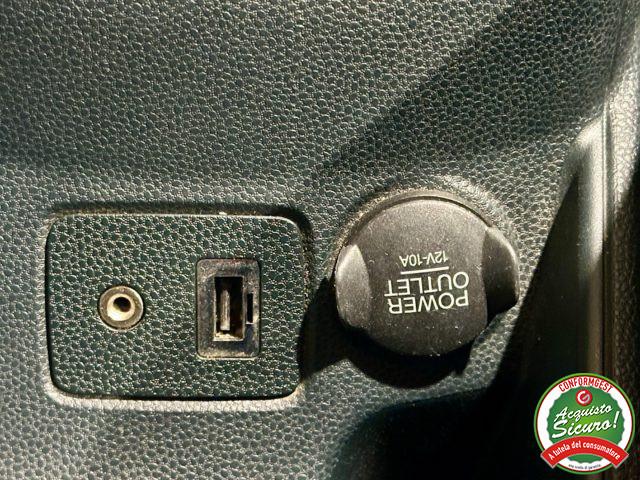 FORD Fiesta 1.2 82CV 5p. Titanium *NEOPAT*UNIPROPRIETARIO*