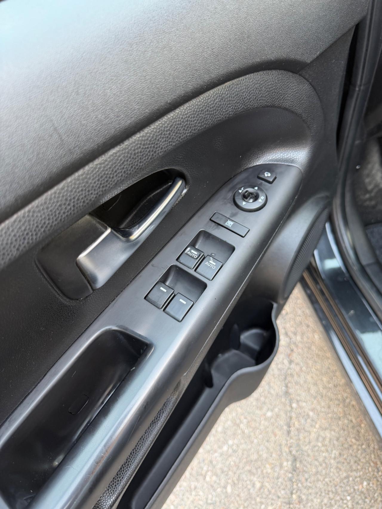Kia Venga 1.4 CRDi 90CV Cool TETTO APRIBILE