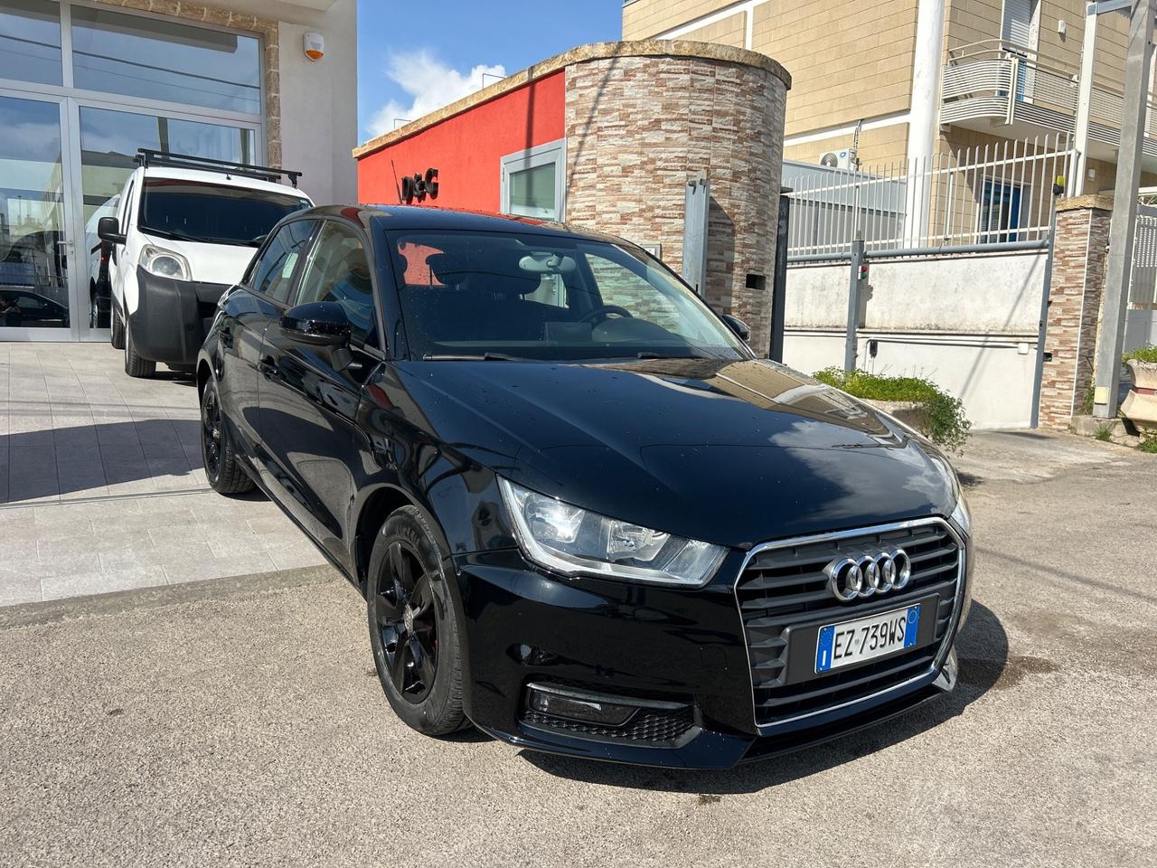 Audi A1 1.4 tdi 90cv S tronic-2015