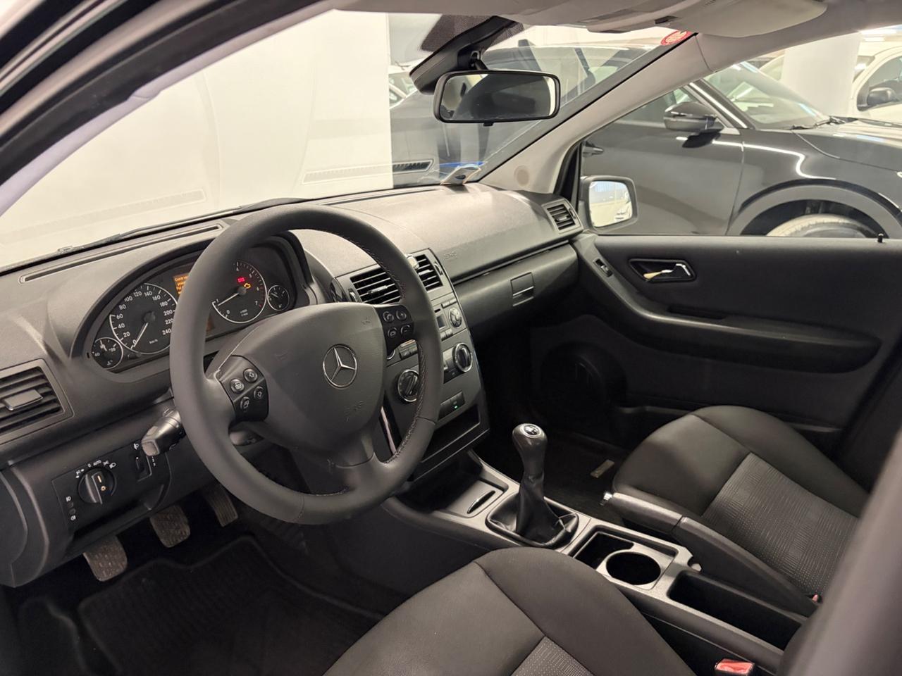 Mercedes-benz A 150 160 BlueEFFICIENCY Elegance