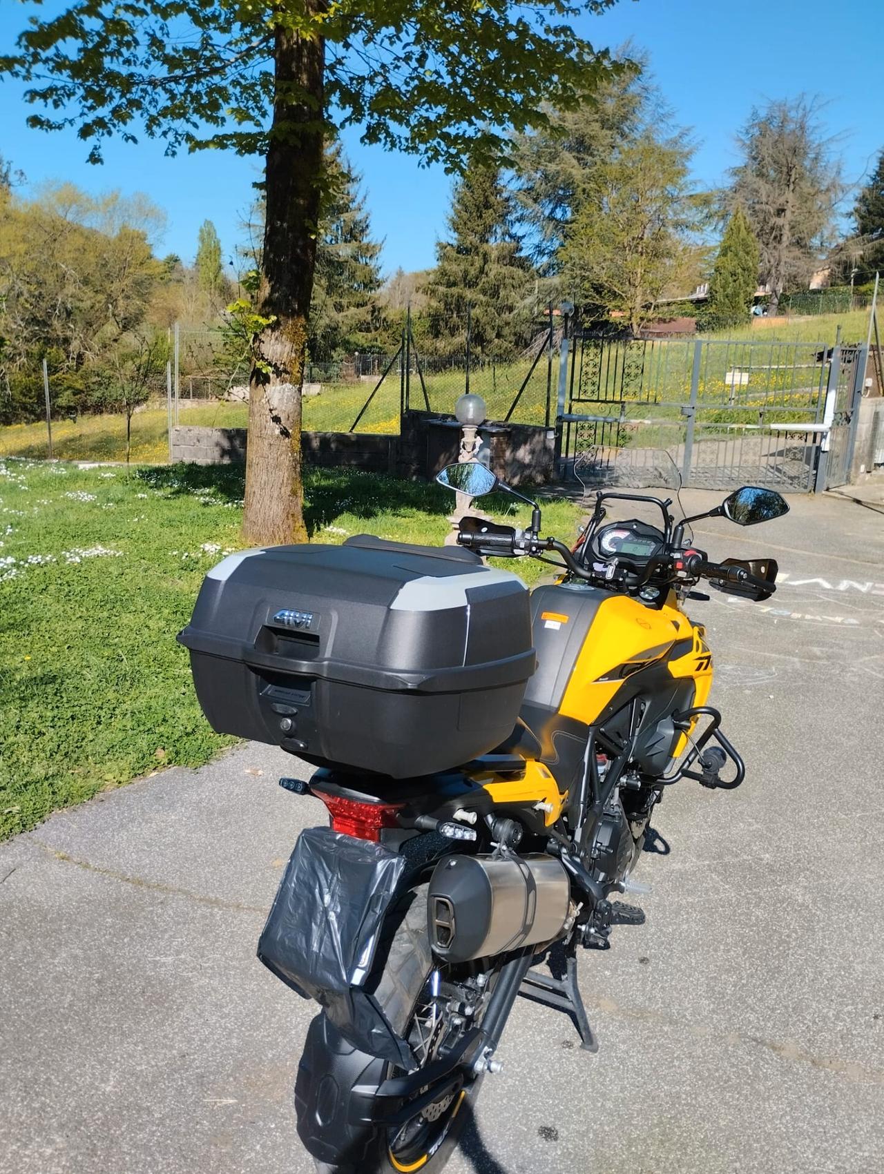 Benelli TRK 502