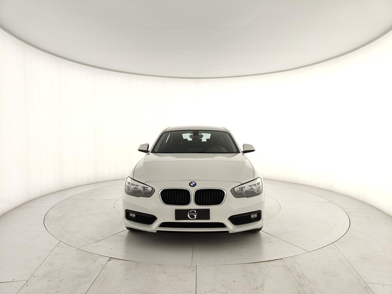 BMW 116d Advantage 5p auto