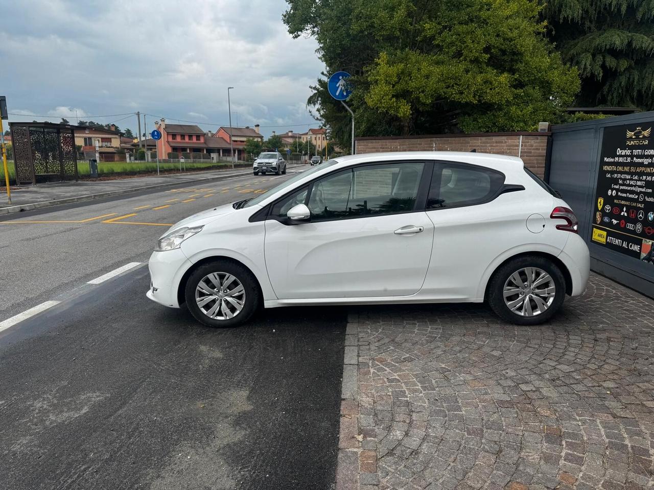 Peugeot 208 1.2 VTi 82 CV 3 porte Allure