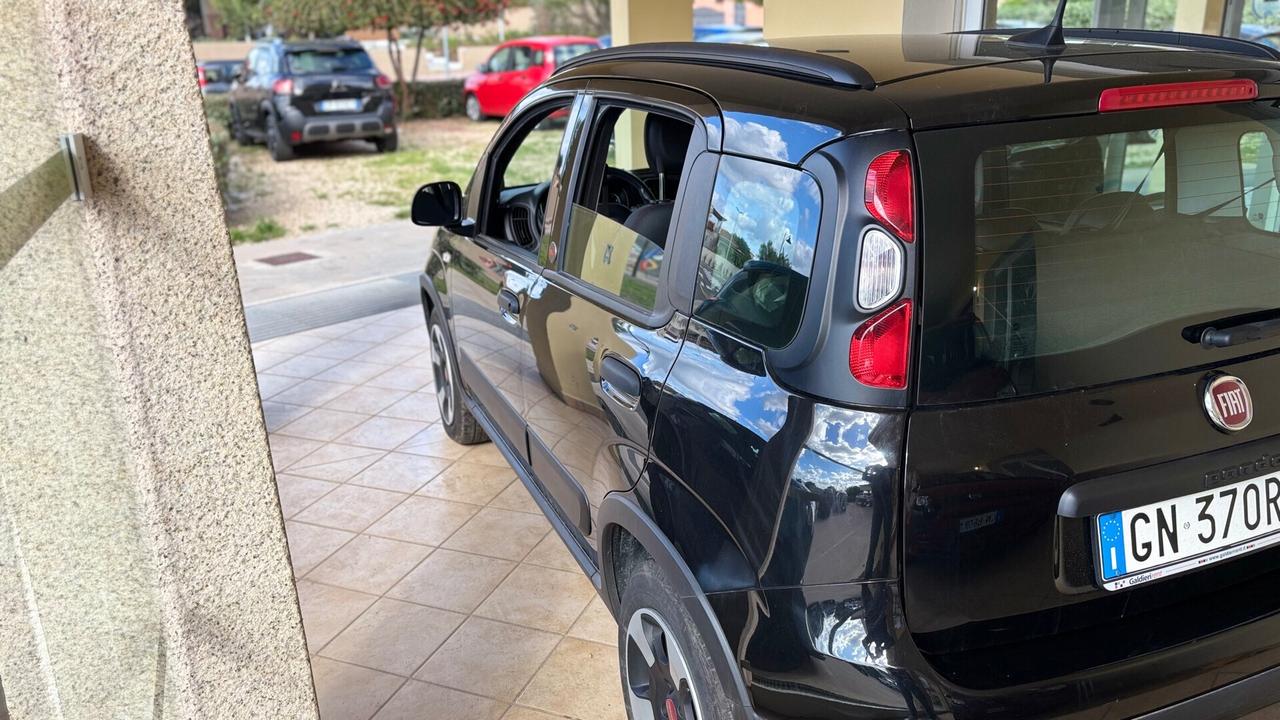 Fiat Panda Cross 1.0 FireFly S&S Hybrid