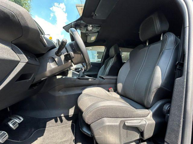 PEUGEOT 5008 PureTech Turbo 130 GT