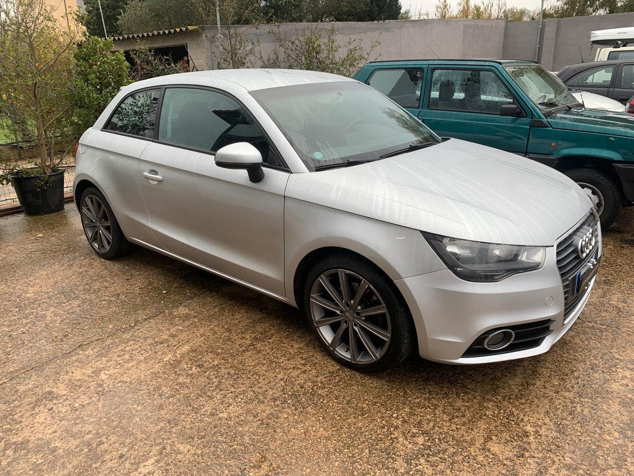 AUDI A1 1.6 diesel 105cv