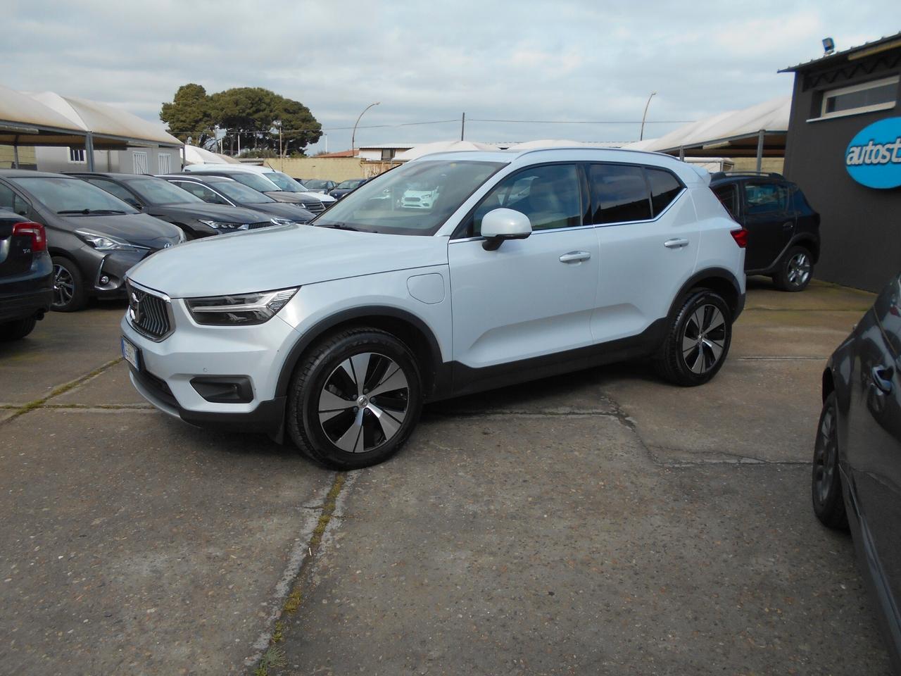 Volvo XC40 T5 Recharge Plug-in Hybrid R-design