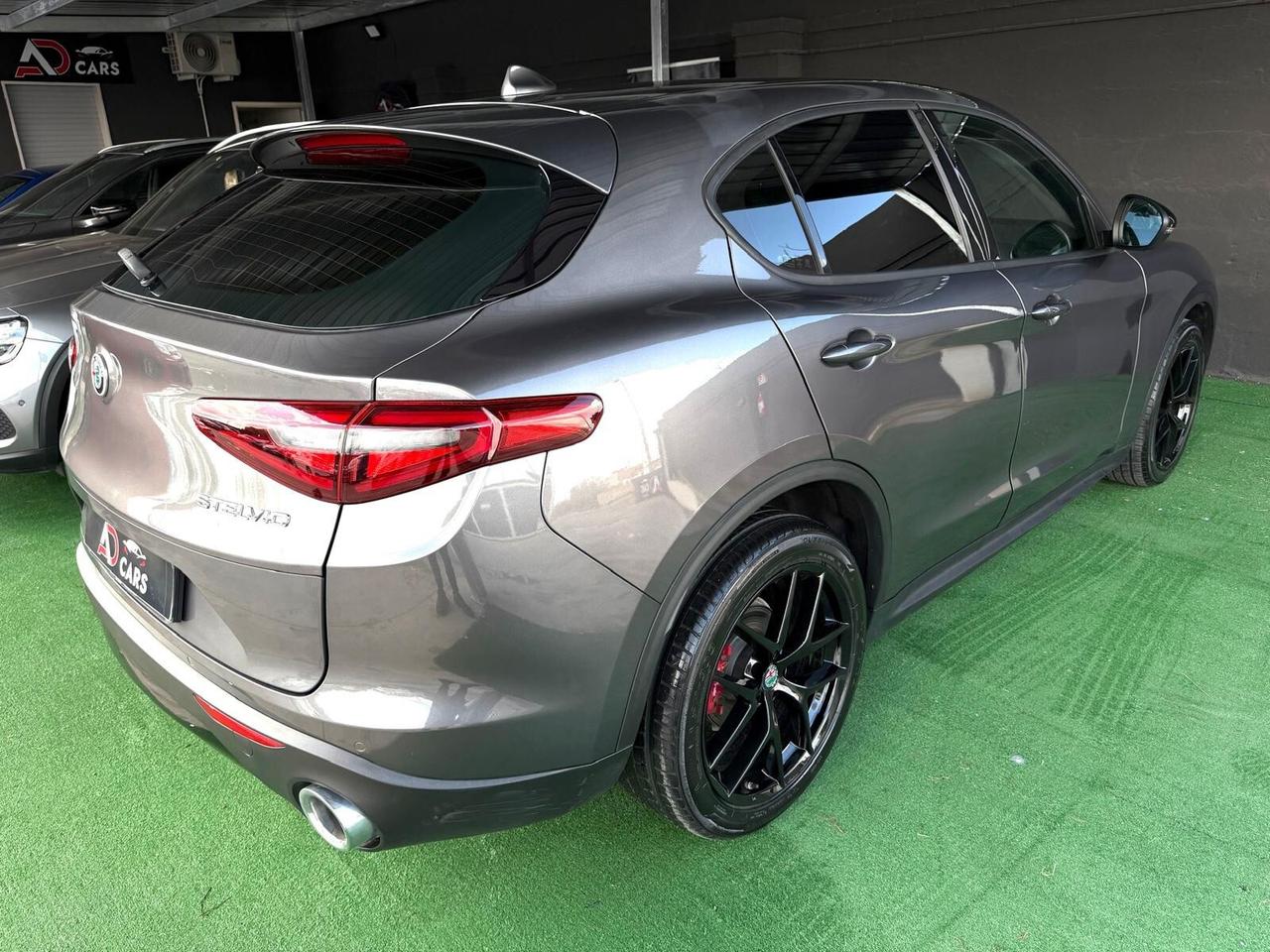 Alfa Romeo Stelvio 2.2 Turbodiesel 190 CV AT8 RWD Executive
