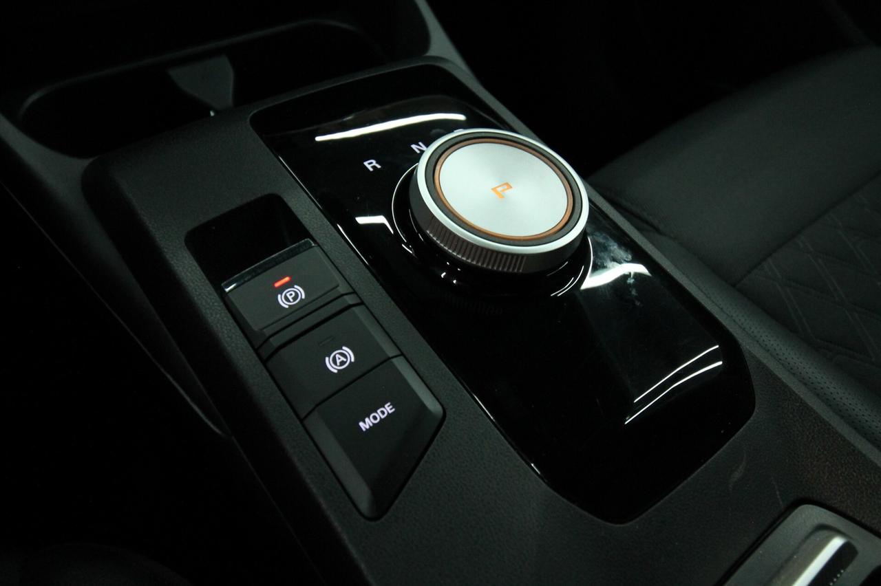 MG 3 1.5 102 CV HYBRID+LUXURY