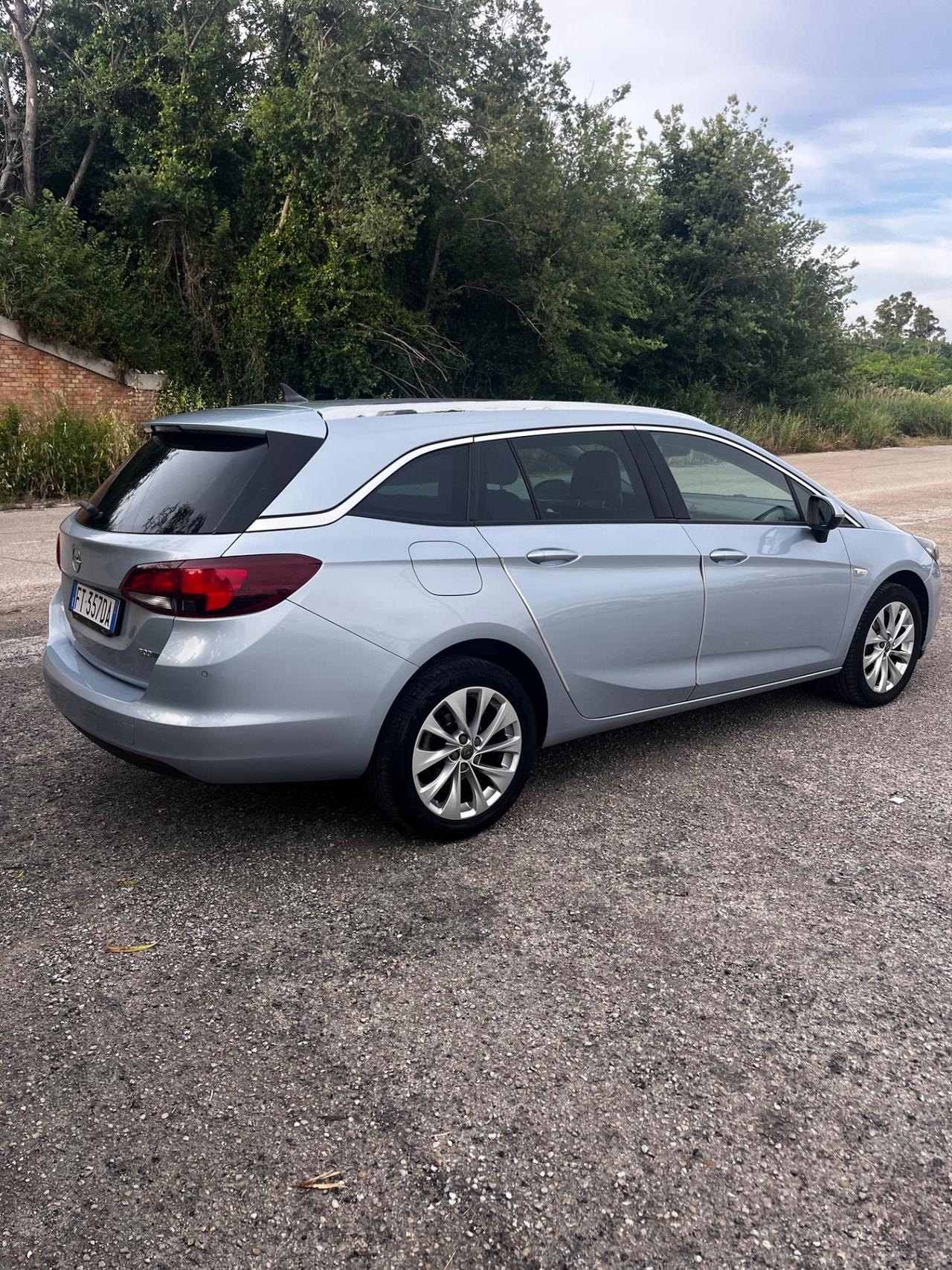 Opel Astra 1.4 Turbo 110CV EcoM Sports Tourer Innovation