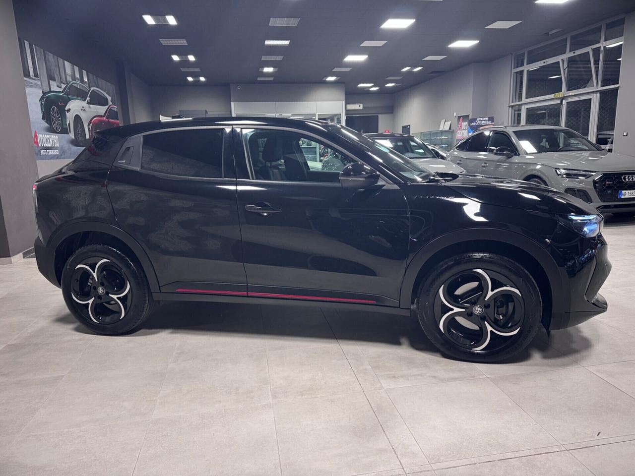 ALFA ROMEO JUNIOR HYBRID DCT SPECIALE