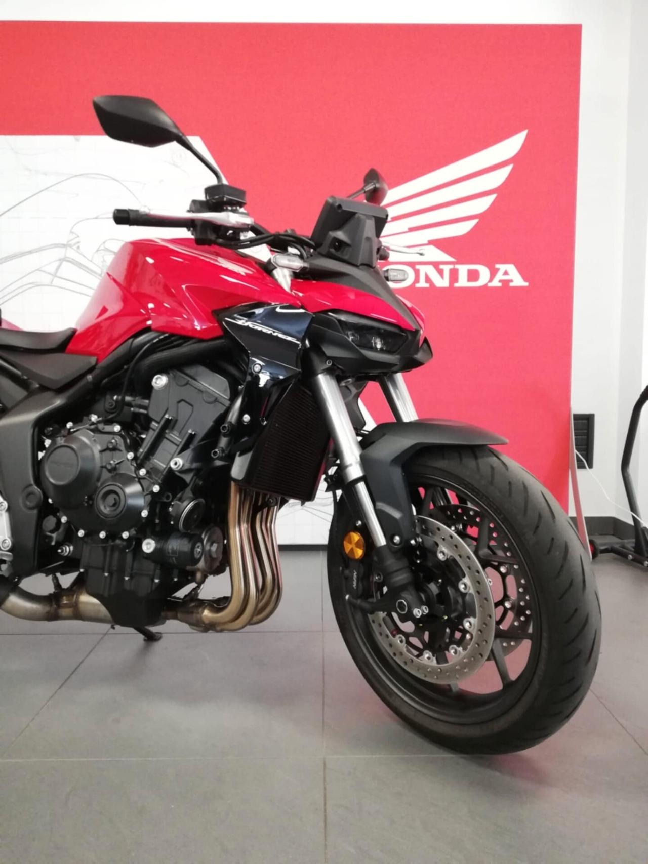 Honda CB 1000 HORNET- 2025 - 1903 KM