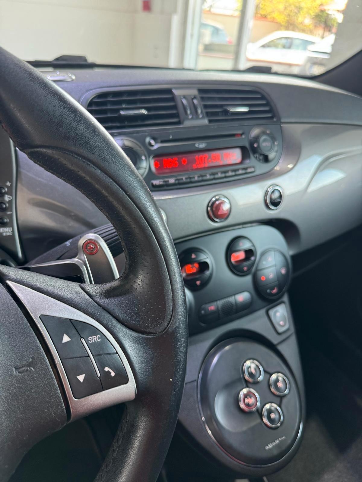 Abarth 500 C 1.4 Turbo T-Jet