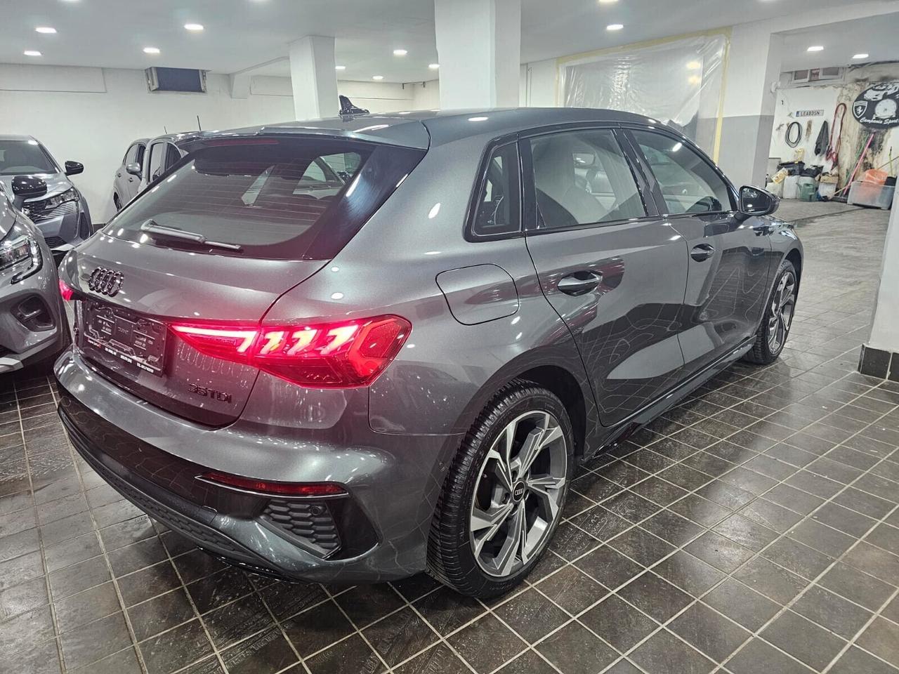 NUOVA AUDI A3 SPORTBACK S-LINE 35 TDI 150CV S-TRONIC IDENTITY BLACK