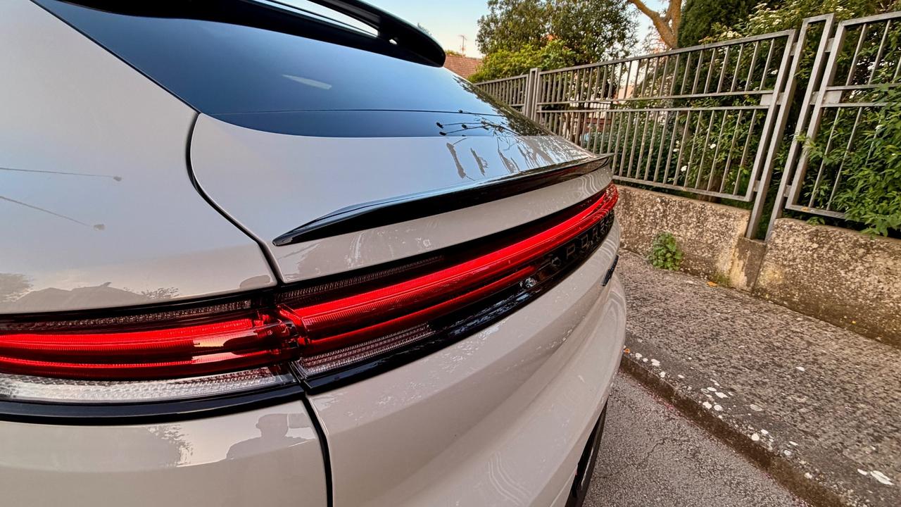 Porsche Cayenne 3.0 V6 E-Hybrid Coupè IVA ESPOSTA ITALIANA