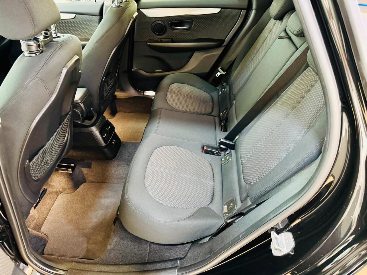 BMW 216d Active Tourer Sport - LED